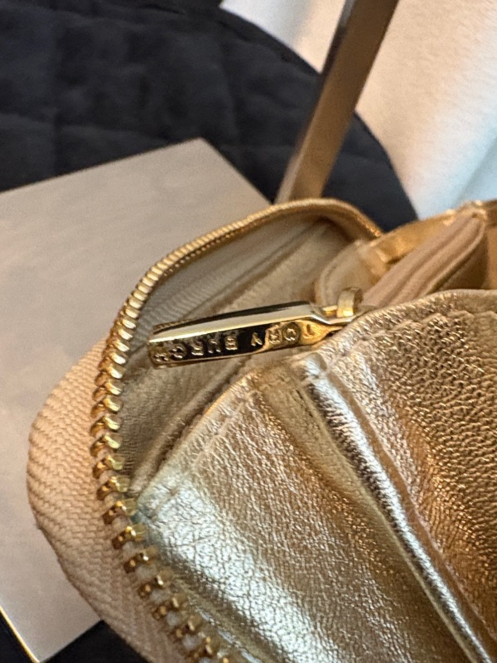 Tory Burch Metallic Gold Leather Zip Wallet - Picture 12 of 17